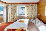 Exclusiv-Verkauf! Großzügiges Landhaus mit Entwicklungspotential