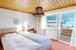 Exclusiv-Verkauf! Großzügiges Landhaus mit Entwicklungspotential